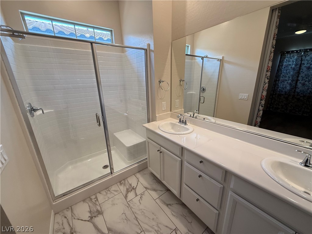 208 Bellini Peak Avenue Property Photo 5