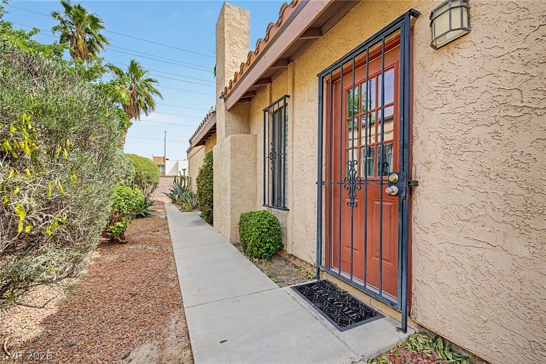 1868 Arbol Verde Way Property Photo 4