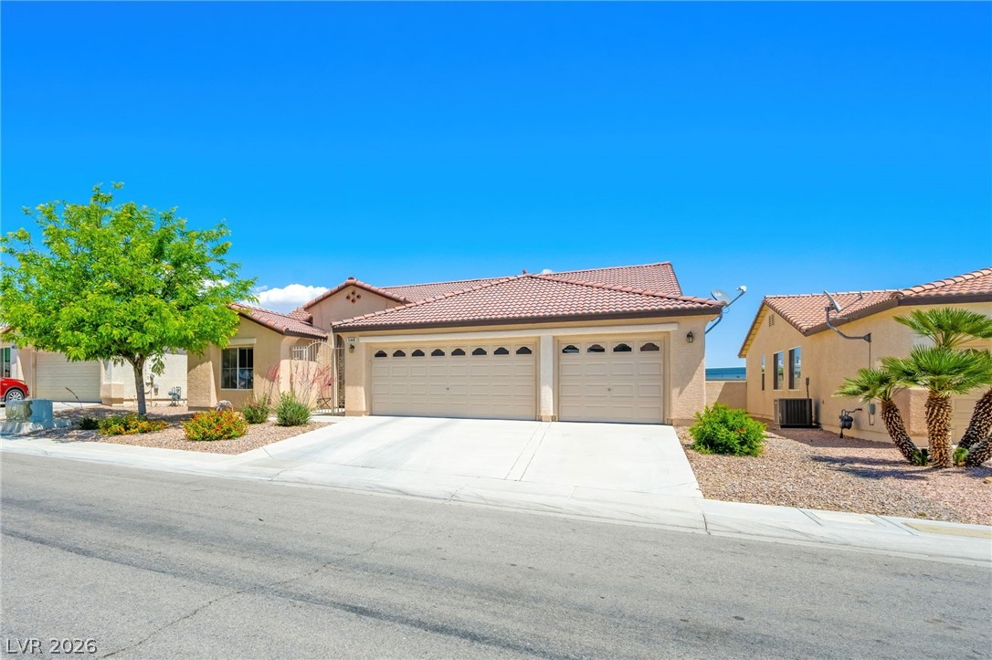 5448 Flying Arrow Place Property Photo 2