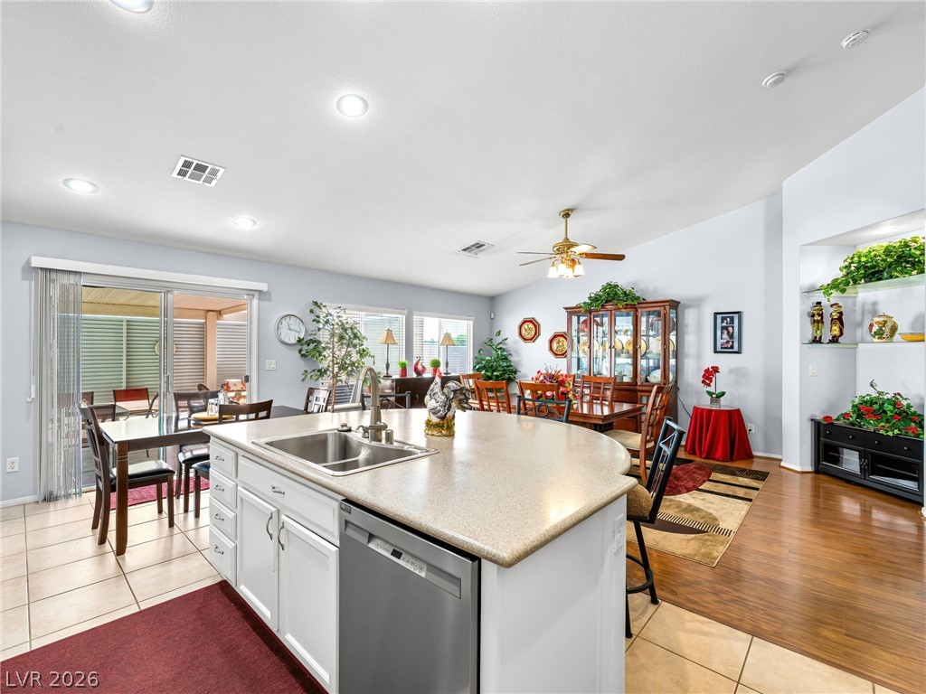 5448 Flying Arrow Place Property Photo 3