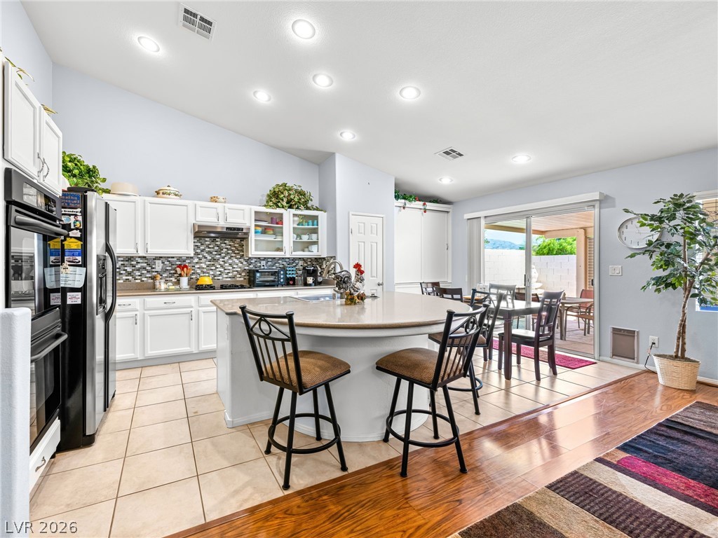 5448 Flying Arrow Place Property Photo 8