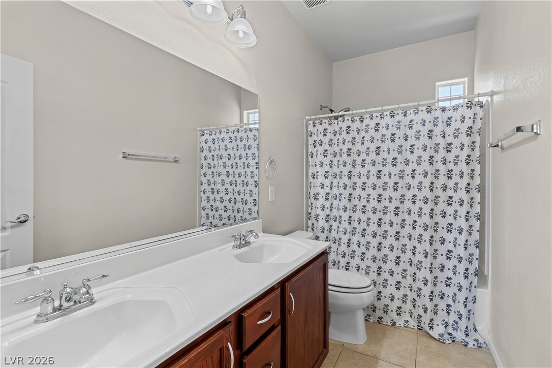 8396 Waylon Avenue Property Photo 13