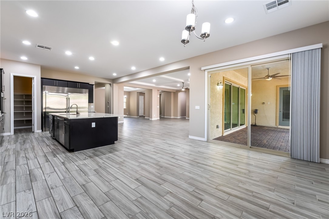 9772 Mosaic Canyon Court Property Photo 24