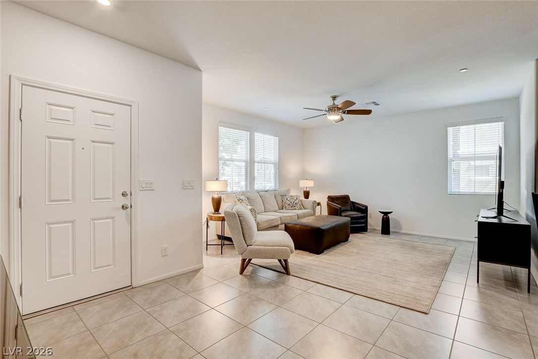 484 Filaree Place Property Photo 10