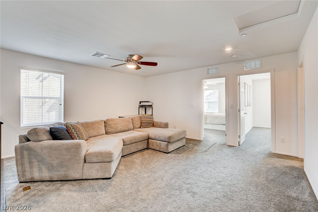 484 Filaree Place Property Photo 26