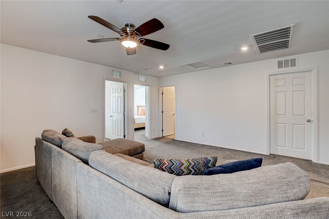 484 Filaree Place Property Photo 30