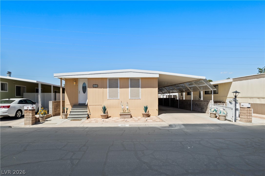 4641 Royal Ridge Boulevard Property Photo 1