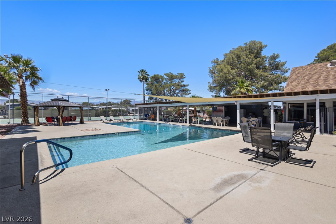 4641 Royal Ridge Boulevard Property Photo 8