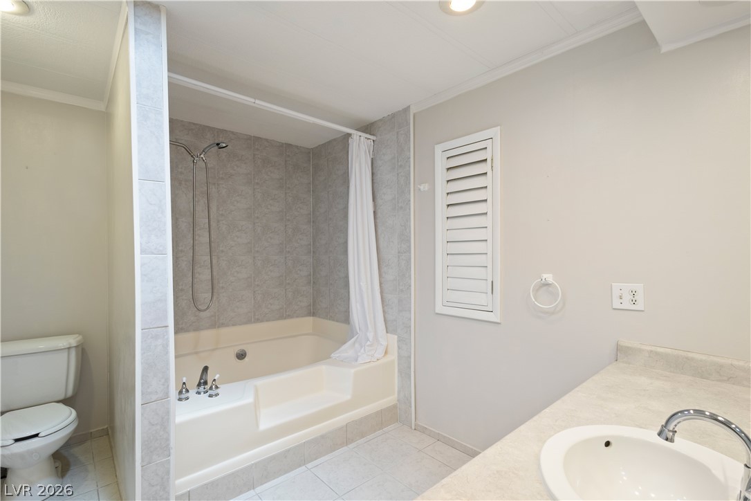 4641 Royal Ridge Boulevard Property Photo 33