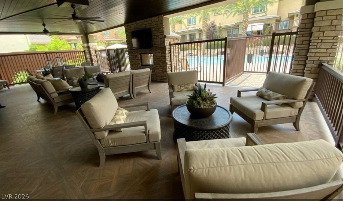 10373 Addie De Mar Lane Property Photo 6