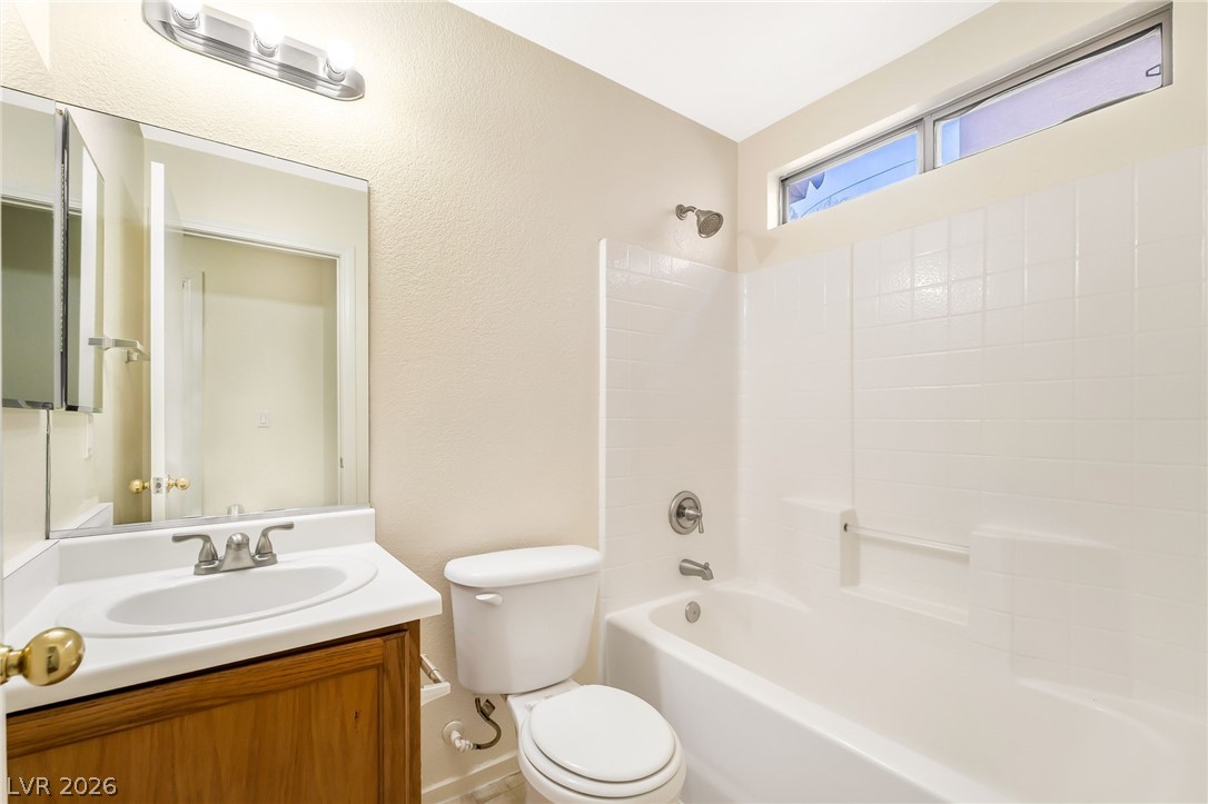 4849 Lone Grove Drive Property Photo 13