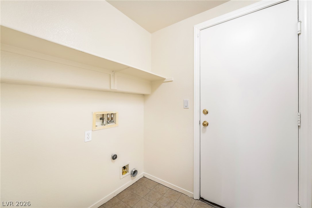 4849 Lone Grove Drive Property Photo 14