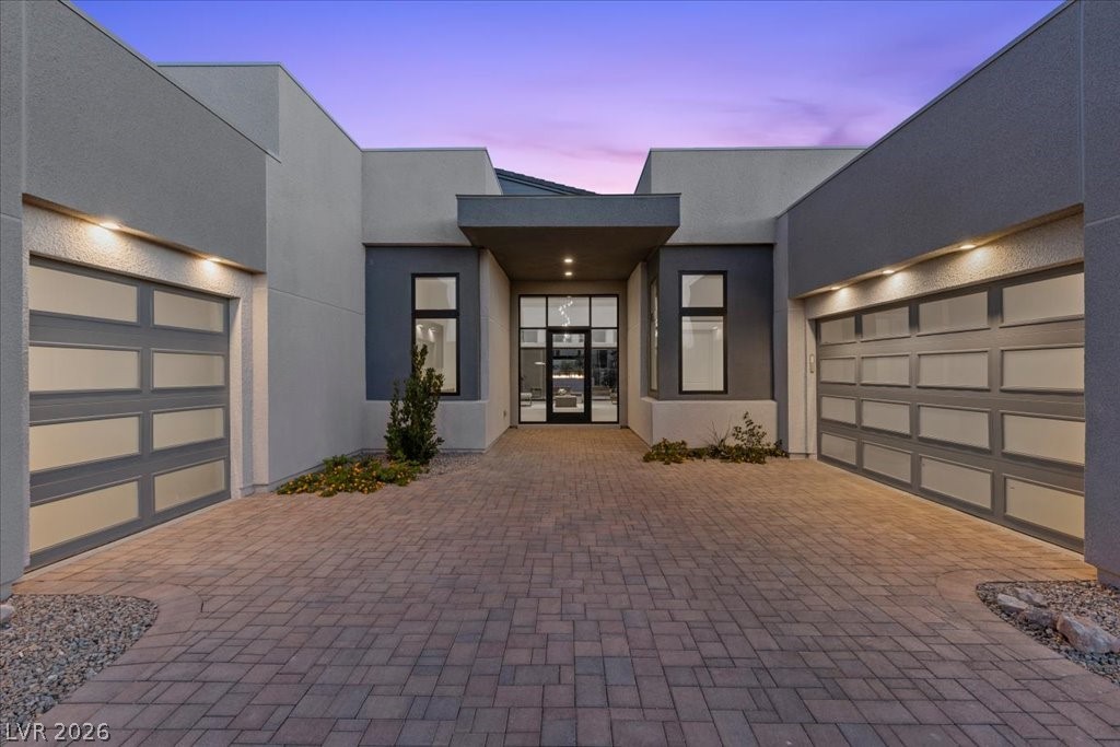 10907 Rossa Peak Avenue Property Photo 4