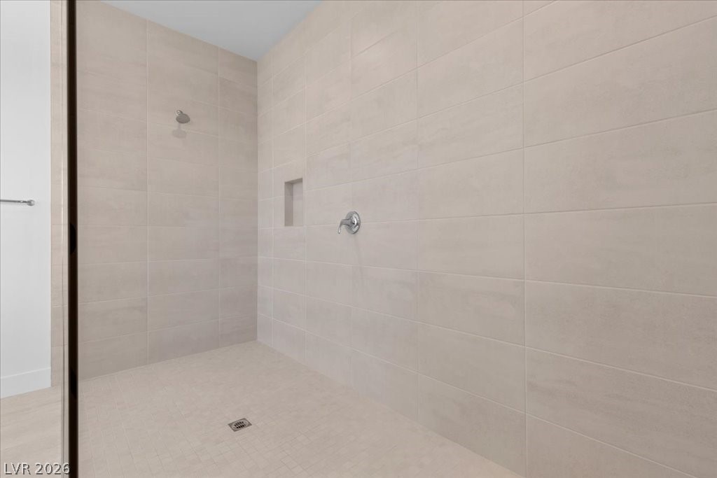 10907 Rossa Peak Avenue Property Photo 23