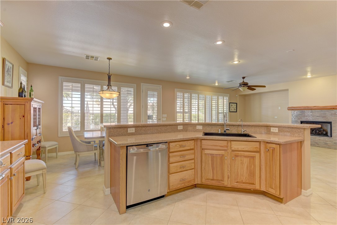 4690 Denaro Drive Property Photo 8
