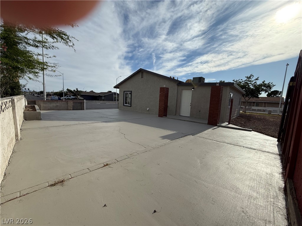 4900 Washington Property Photo 6