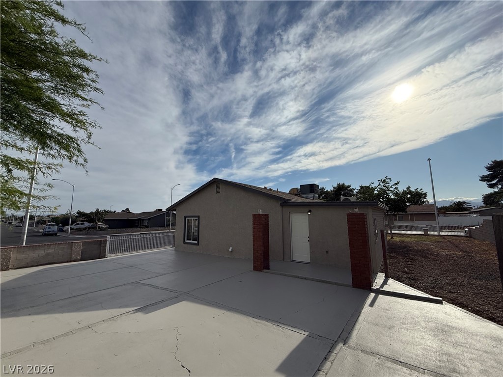 4900 Washington Property Photo 11