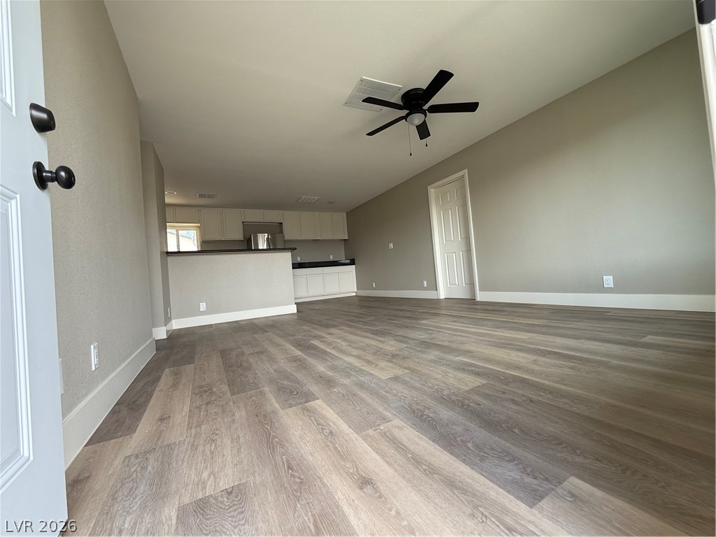 4900 Washington Property Photo 14