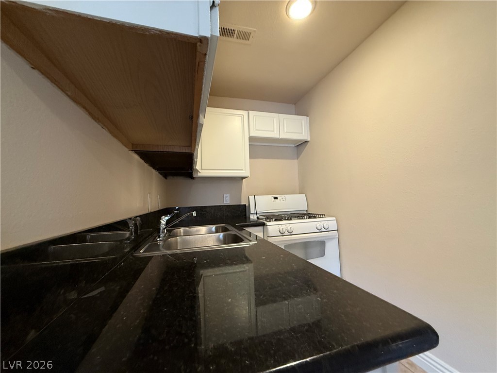 4900 Washington Property Photo 50