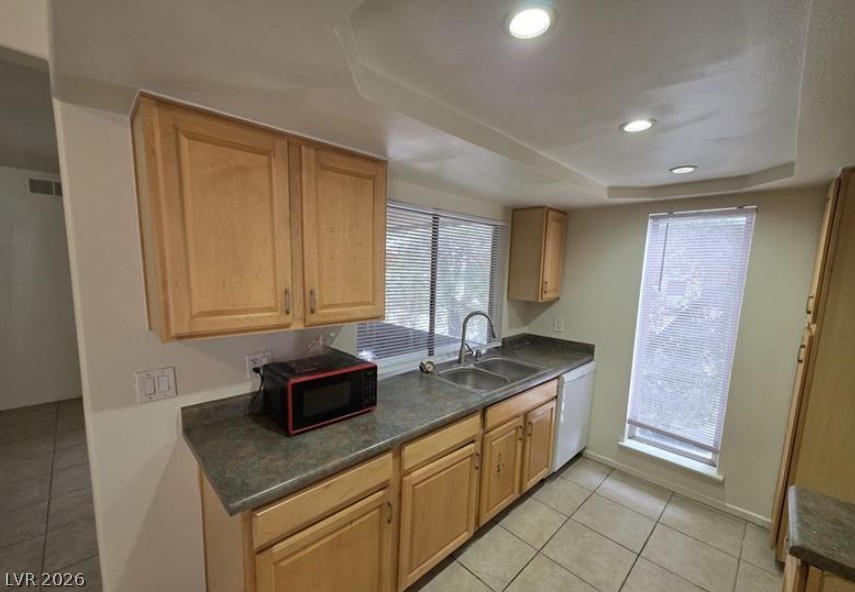 1440 Vegas Valley Drive 8 Property Photo 10