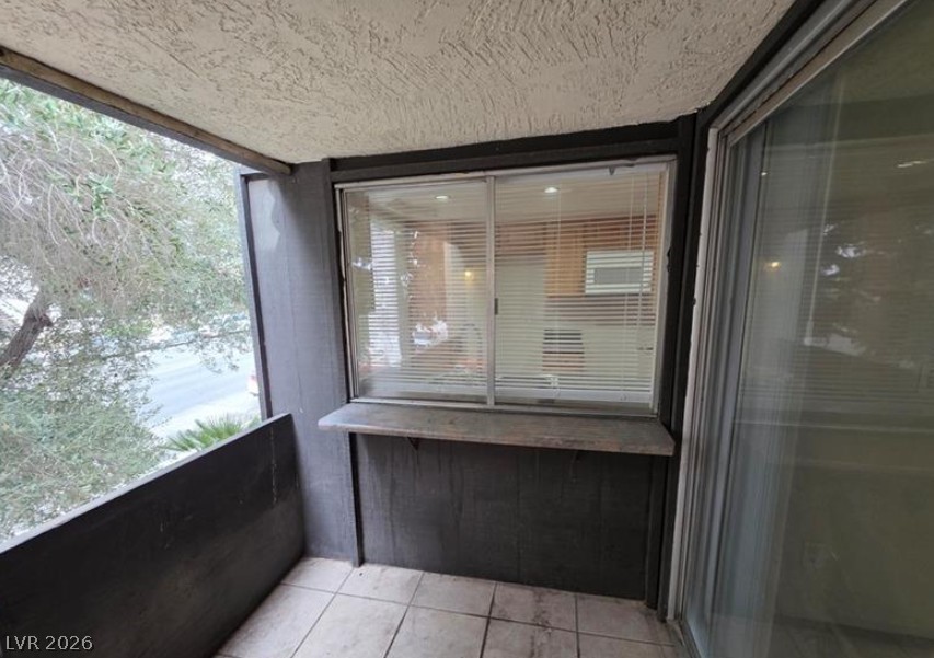 1440 Vegas Valley Drive 8 Property Photo 11