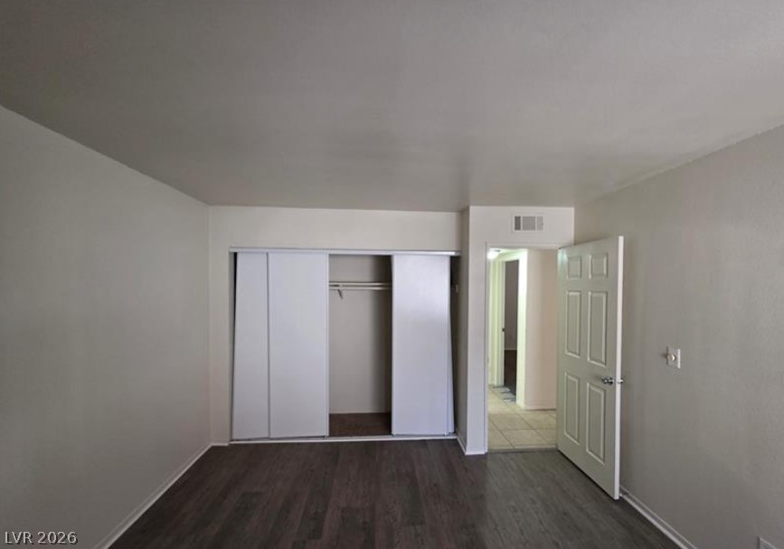 1440 Vegas Valley Drive 8 Property Photo 15
