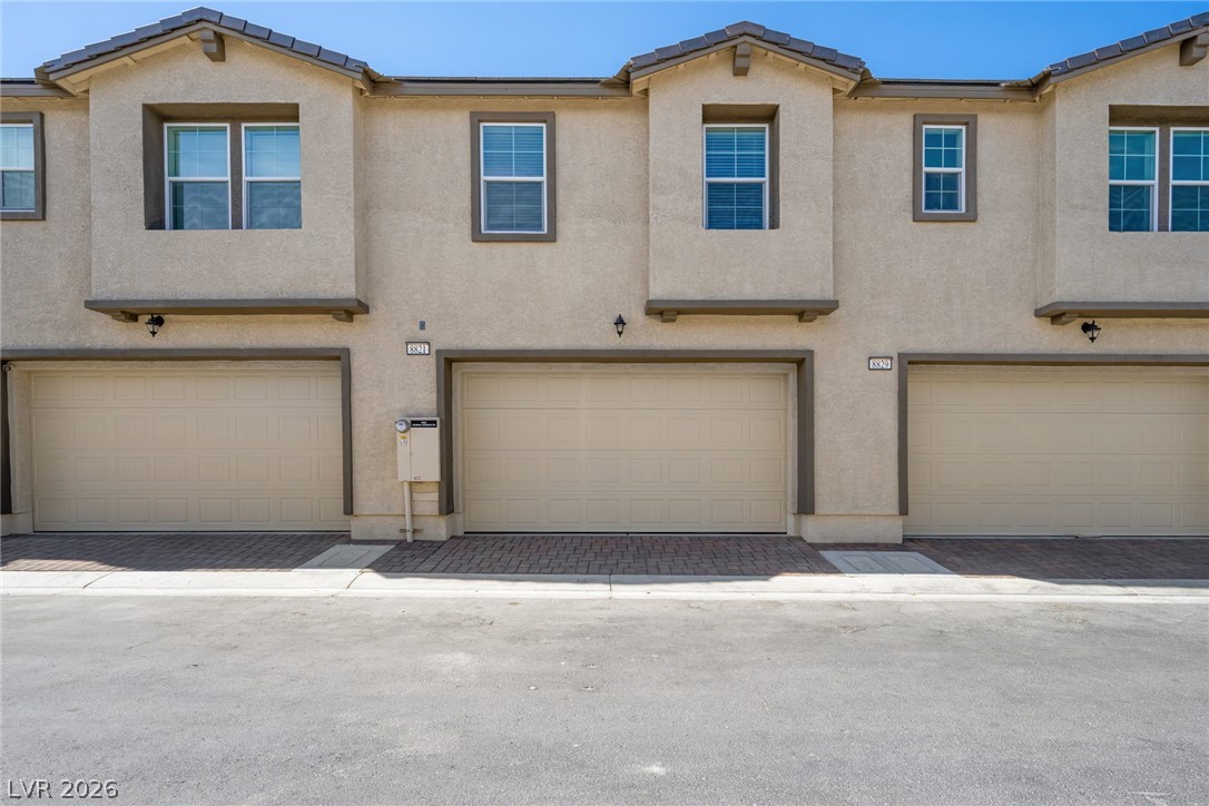 8821 Grabill Spruce Street Property Photo 15