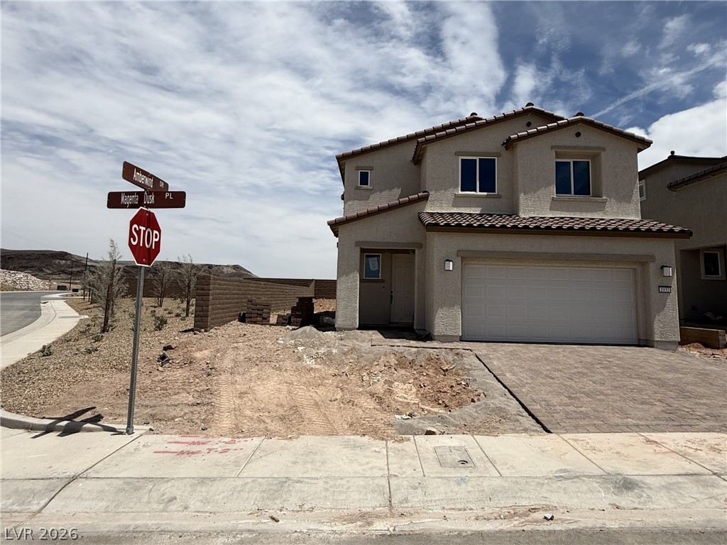 1032 Magenta Dusk Place Property Photo 3