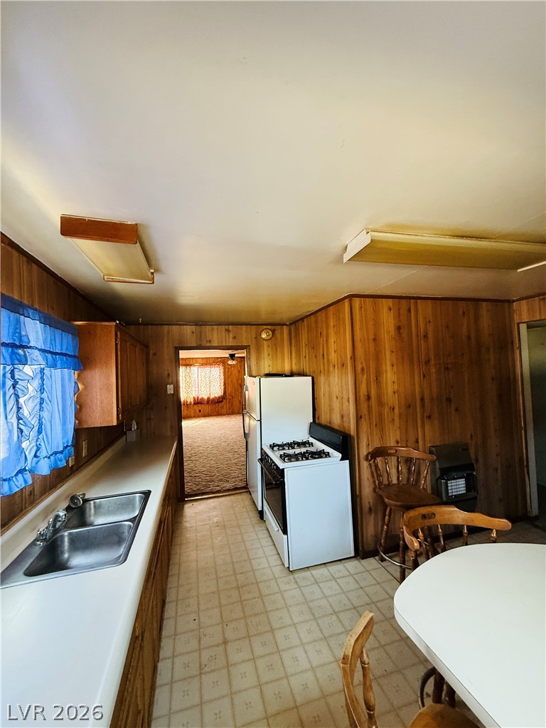 405 Parker Avenue Property Photo 6