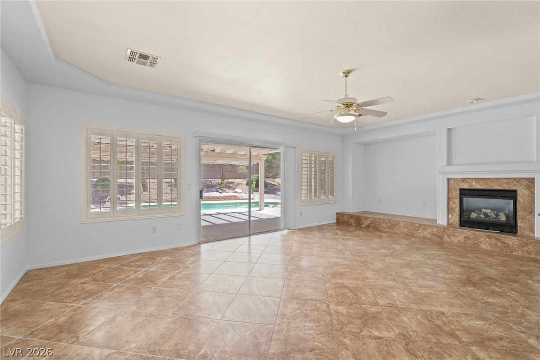 2032 Wolverine Court Property Photo 7