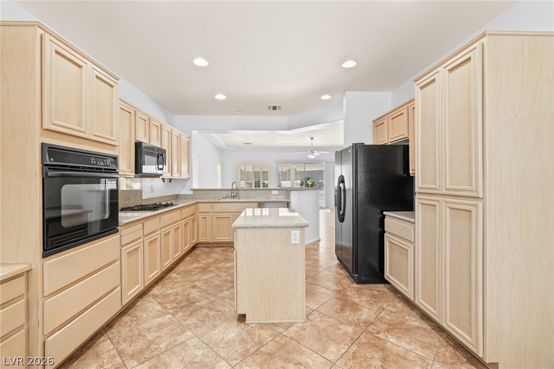 2032 Wolverine Court Property Photo 15