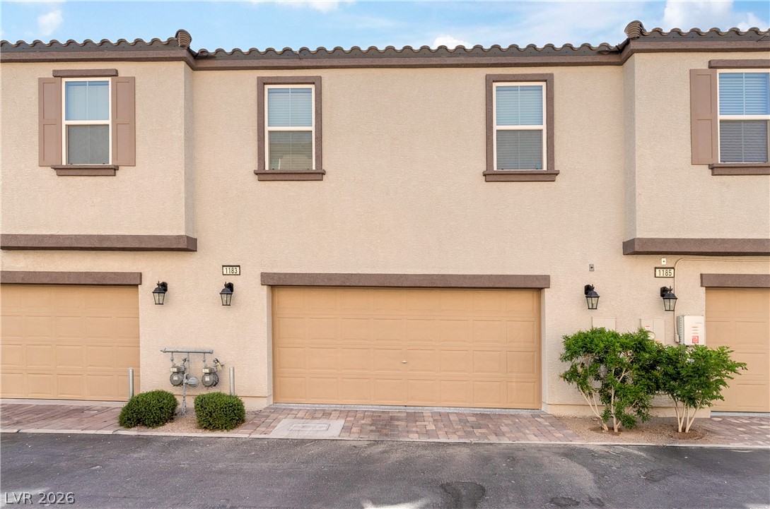 1183 Solano Hills Court Property Photo 3