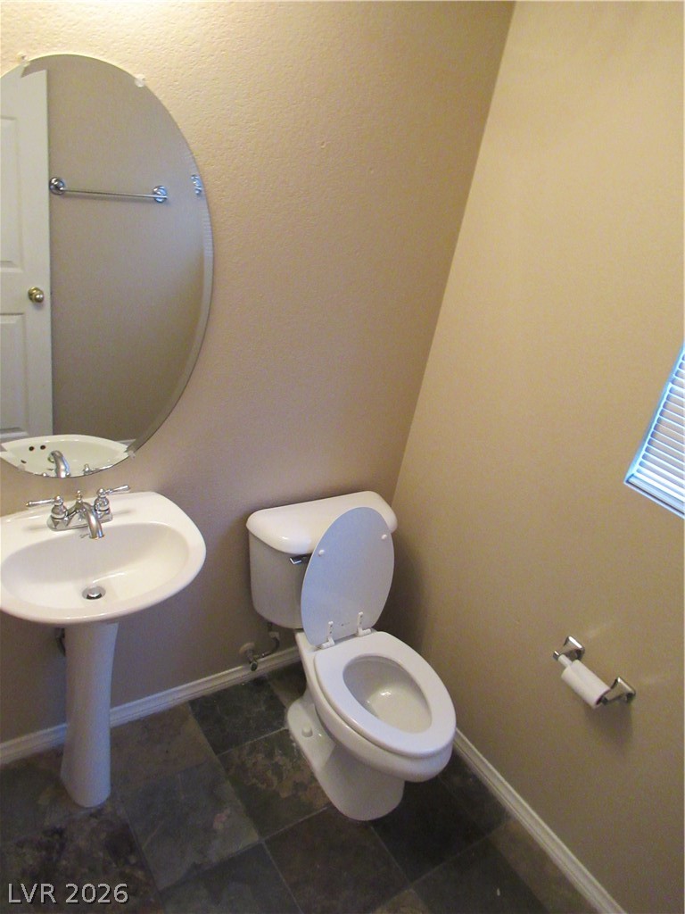4425 Oberlander Avenue Property Photo 9