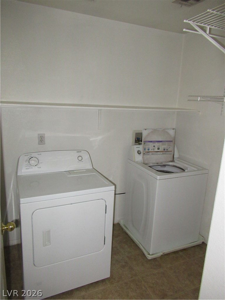 4425 Oberlander Avenue Property Photo 10