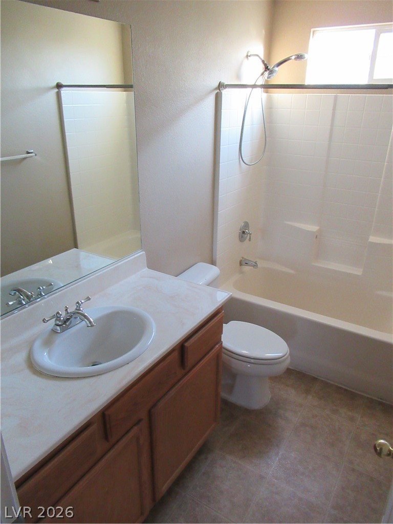 4425 Oberlander Avenue Property Photo 11