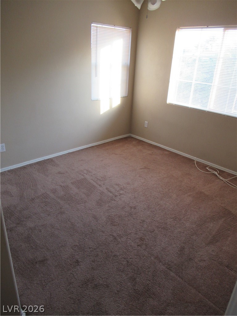4425 Oberlander Avenue Property Photo 15