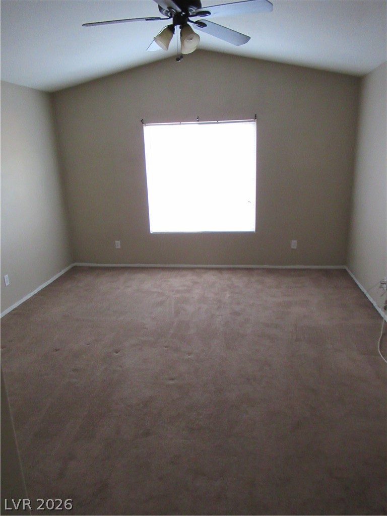 4425 Oberlander Avenue Property Photo 17