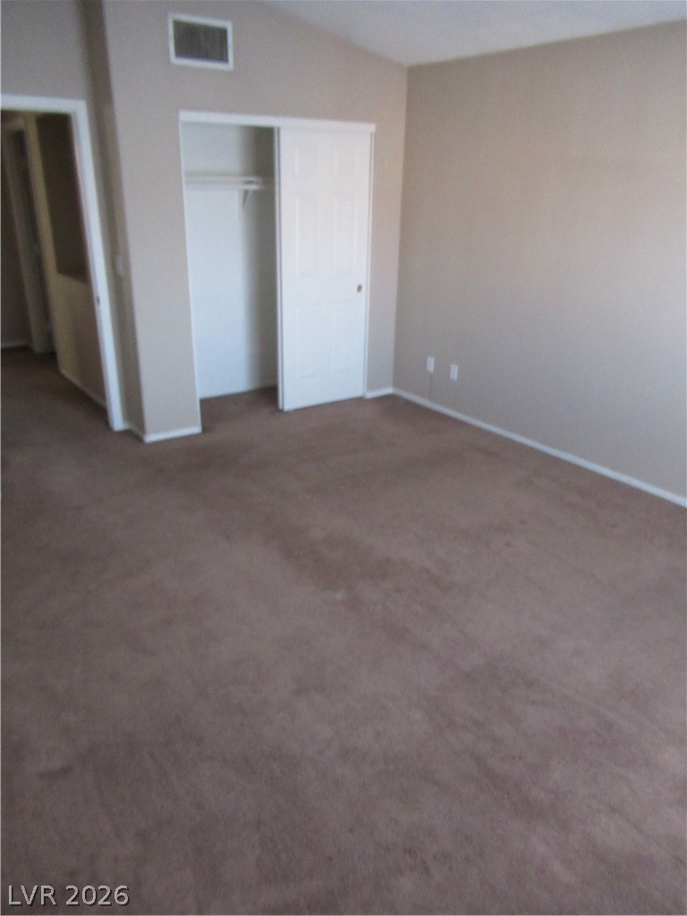 4425 Oberlander Avenue Property Photo 18