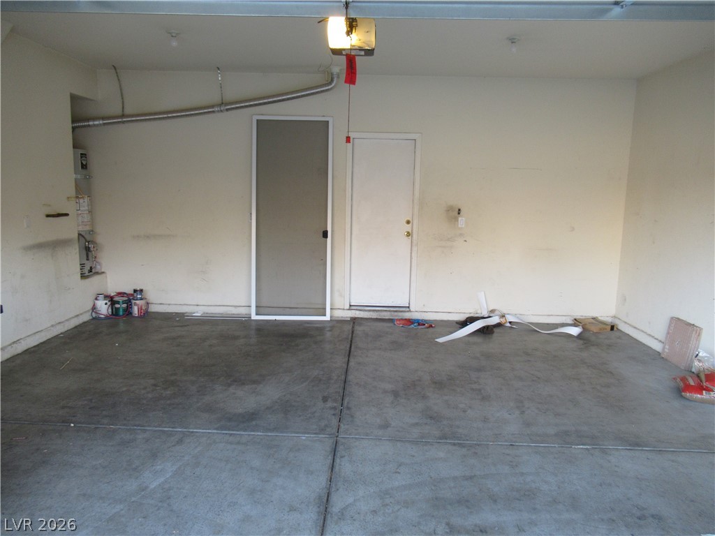 4425 Oberlander Avenue Property Photo 20