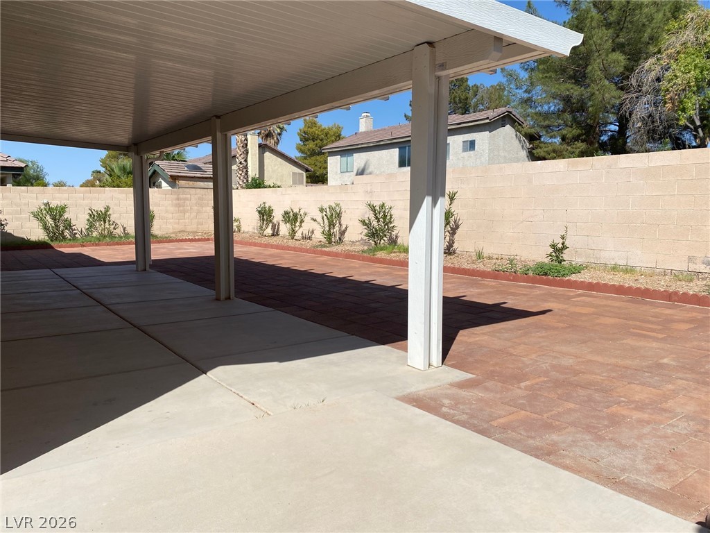 2340 Viewcrest Road Property Photo 33
