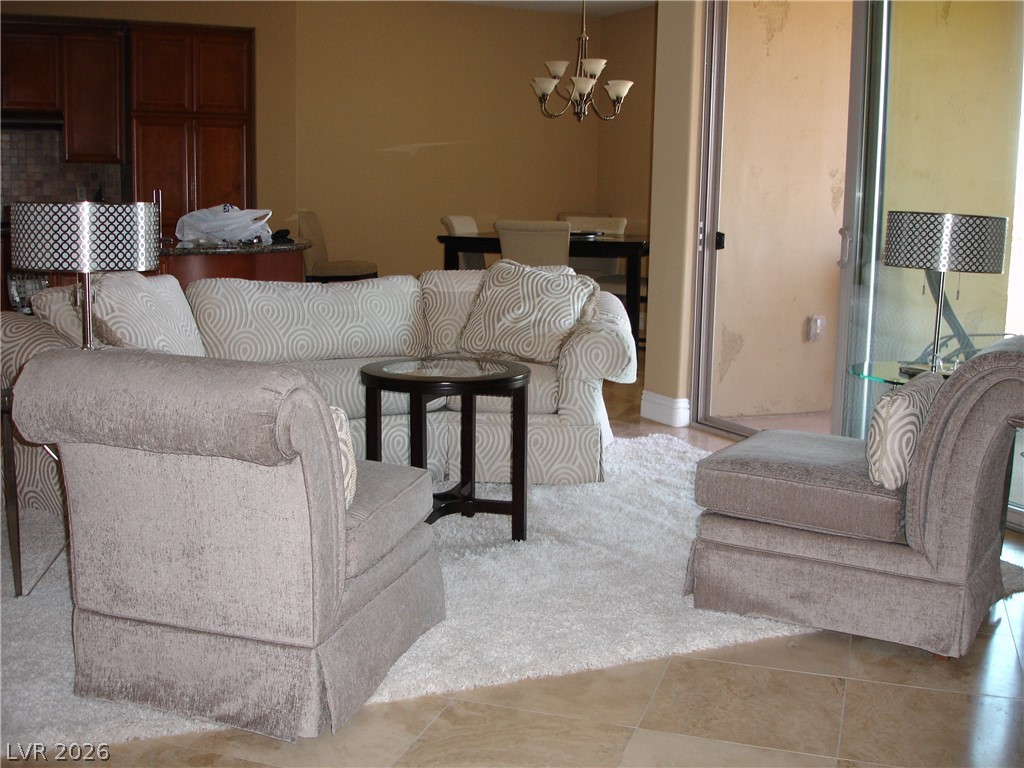 2780908 Property Photo 3