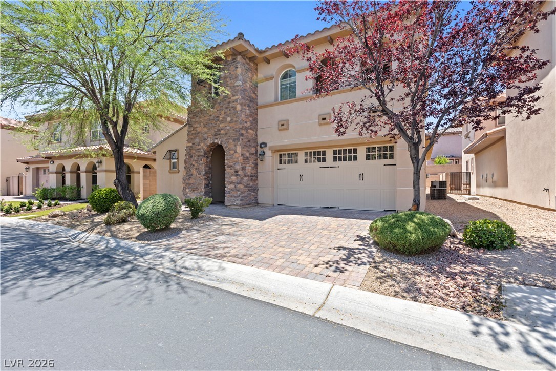 211 Crooked Putter Drive Property Photo 2