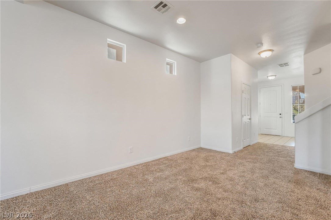 5986 Azzura Palms Avenue Property Photo 7
