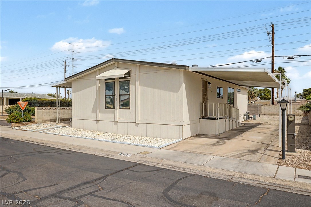 5512 Aldama Road Property Photo 3