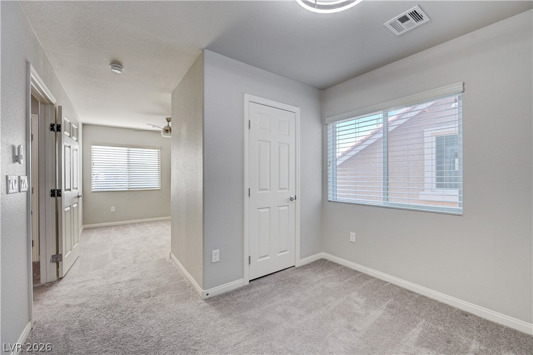 5697 Graystone Ridge Avenue Property Photo 32