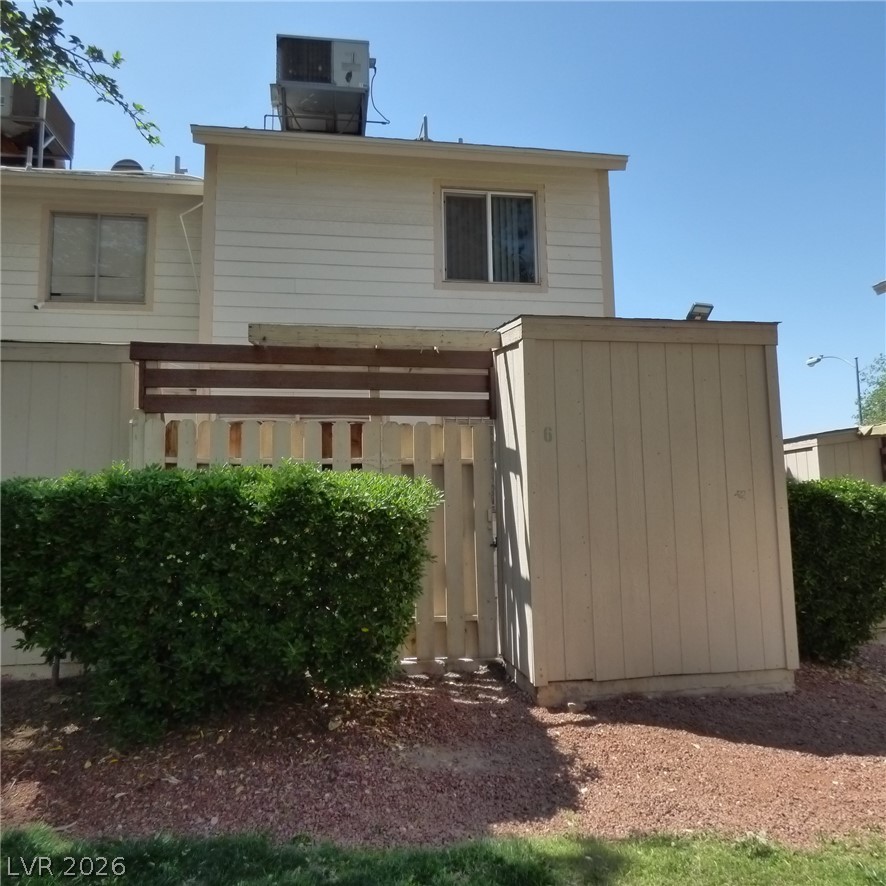 4770 Topaz Street 6 Property Photo 15