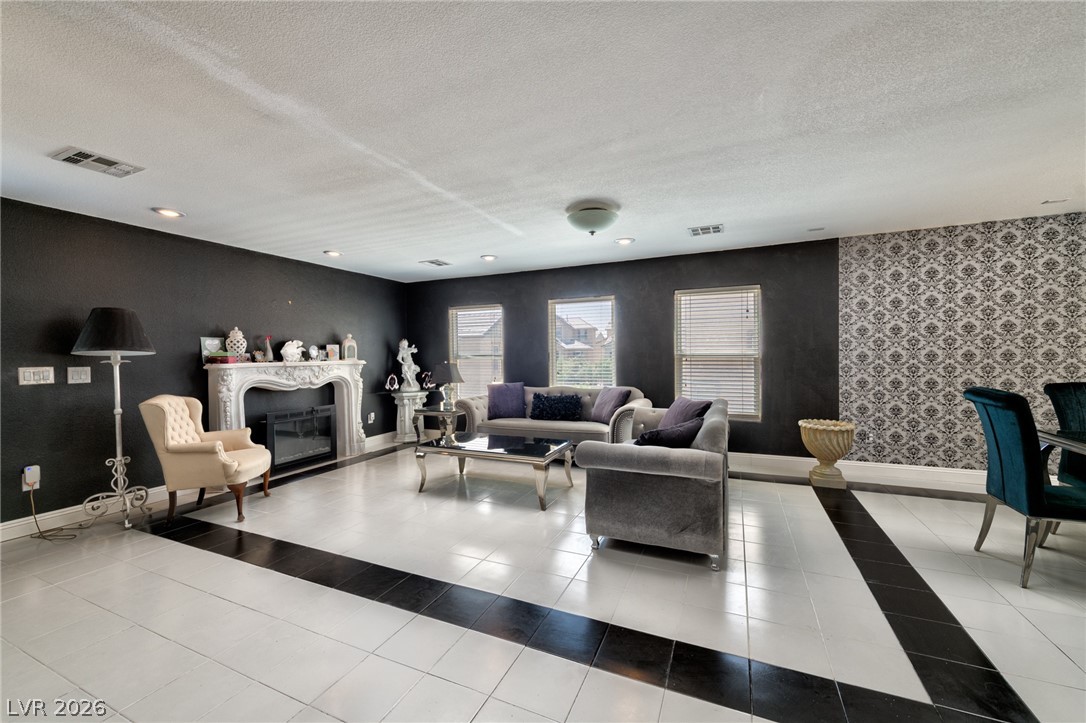 29 Marble Apex Avenue Property Photo 10