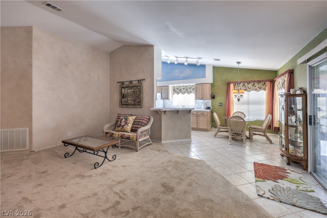 1046 Armillaria Street Property Photo 8
