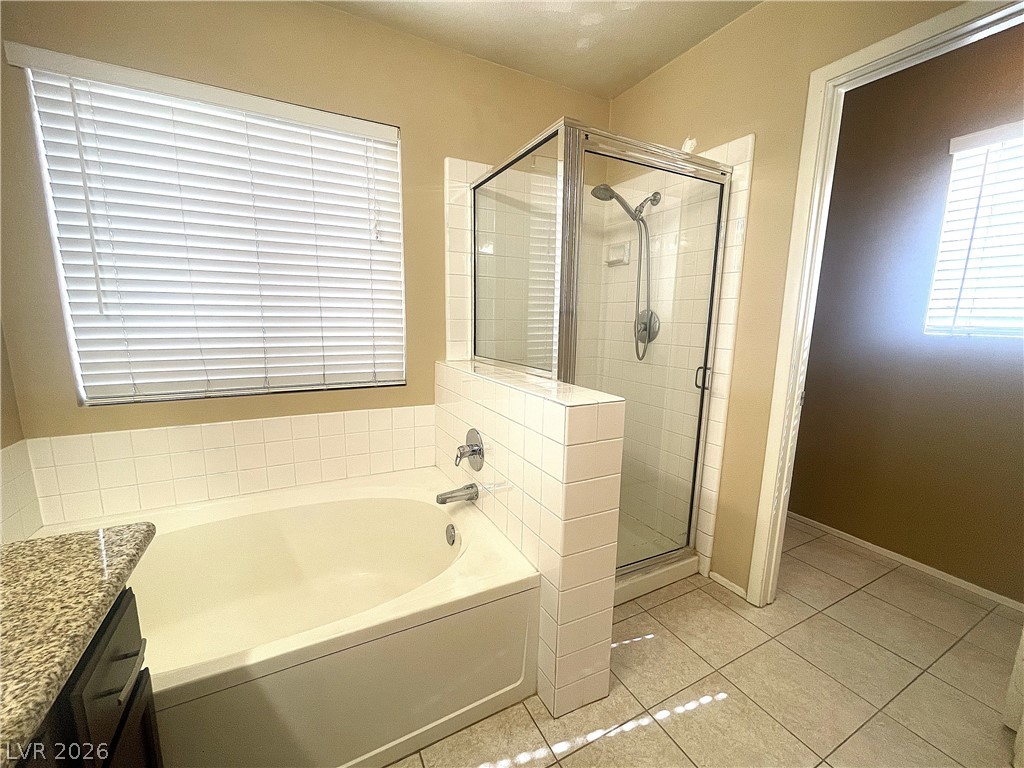 1420 Desert Hills Drive Property Photo 19