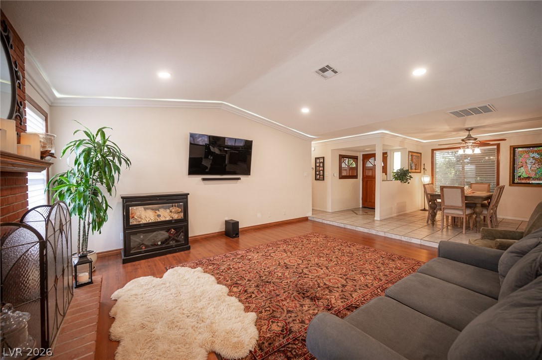 7423 Edgewater Lane Property Photo 19